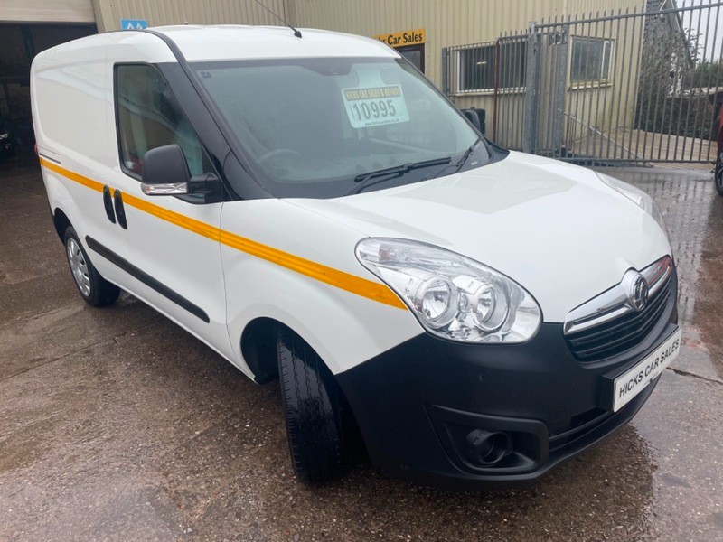 Used Vauxhall Combo 2018 for sale - 76762832: Photo 3