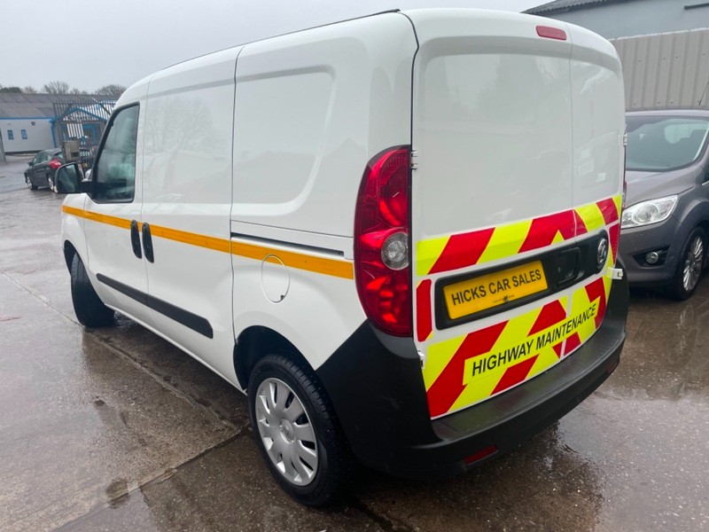Used Vauxhall Combo 2018 for sale - 76762832: Photo 6