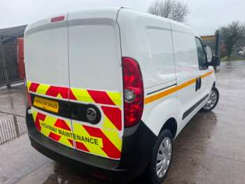 Used Vauxhall Combo 2018 for sale - 71602600: Photo