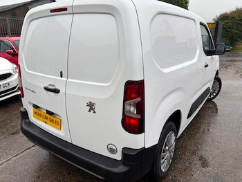 Used Peugeot Partner 2020 for sale - 76762843: Photo