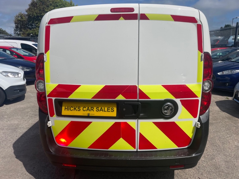 Used Vauxhall Combo 2017 for sale - 76482649: Photo 5