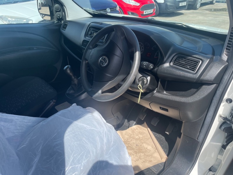 Used Vauxhall Combo 2017 for sale - 76482649: Photo 7