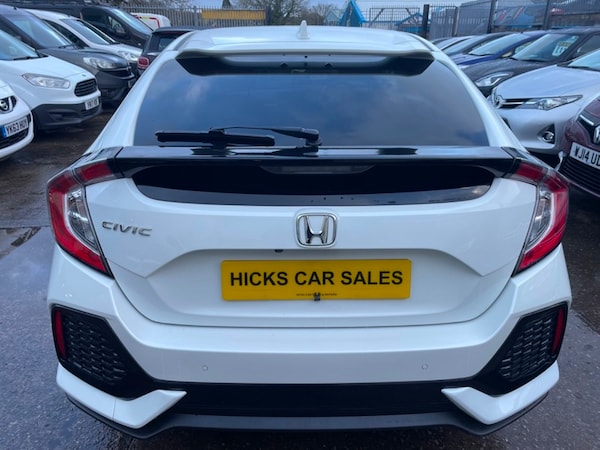 Used Honda Civic 2017 for sale - 69457524: Photo 5