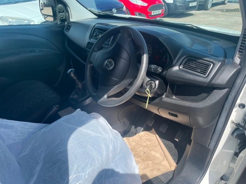 Used Vauxhall Combo 2017 for sale - 76762842: Photo 7
