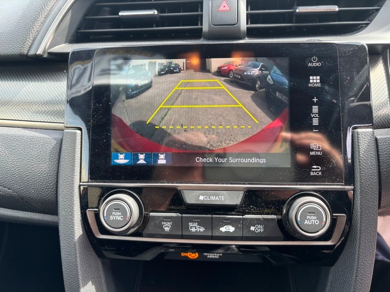 Used Honda Civic 2018 for sale - 76762837: Photo 14