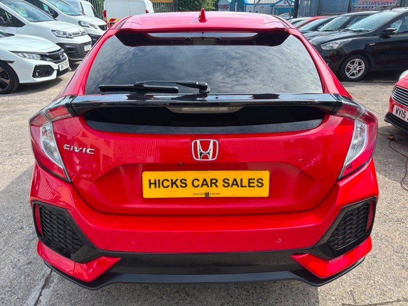 Used Honda Civic 2018 for sale - 76762837: Photo 5