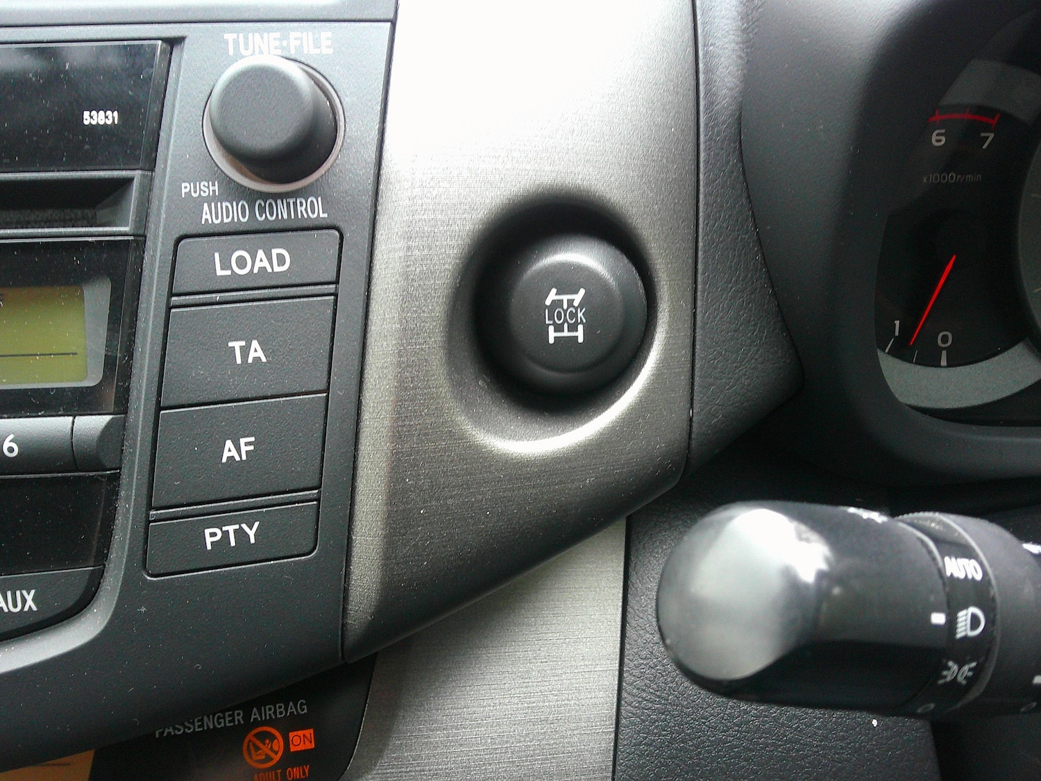 Used Toyota RAV4 2010 for sale - 76429537: Photo 12