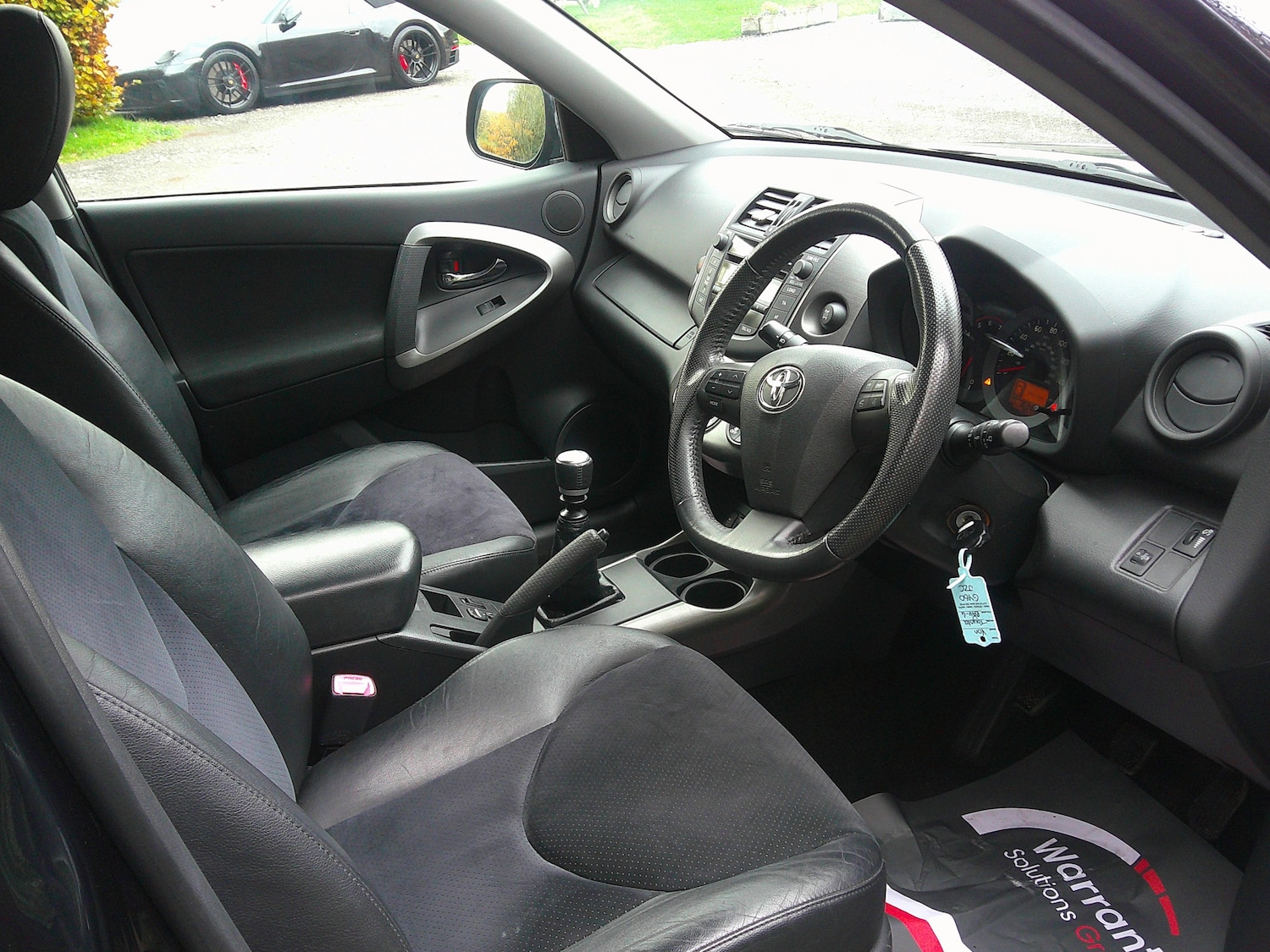 Used Toyota RAV4 2010 for sale - 76429537: Photo 15