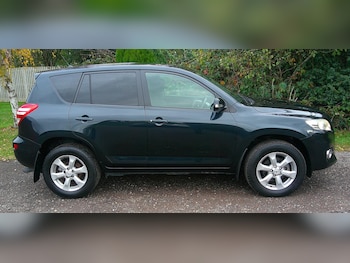 Used Toyota RAV4 2010 for sale - 76429537: Photo