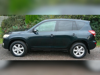 Used Toyota RAV4 2010 for sale - 76429537: Photo