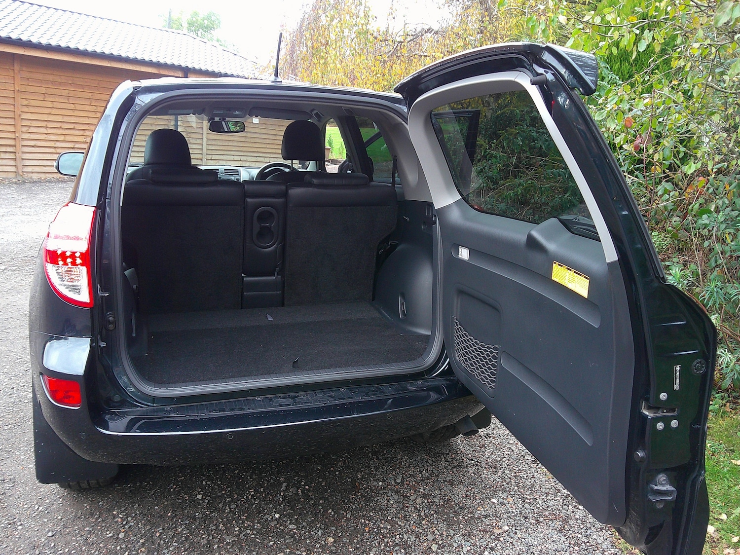 Used Toyota RAV4 2010 for sale - 76429537: Photo 9