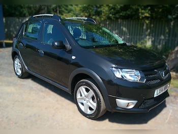 Used Dacia Sandero Stepway 2014 for sale - 79222586: Photo