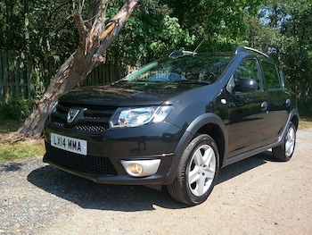 Used Dacia Sandero Stepway 2014 for sale - 79222586: Photo