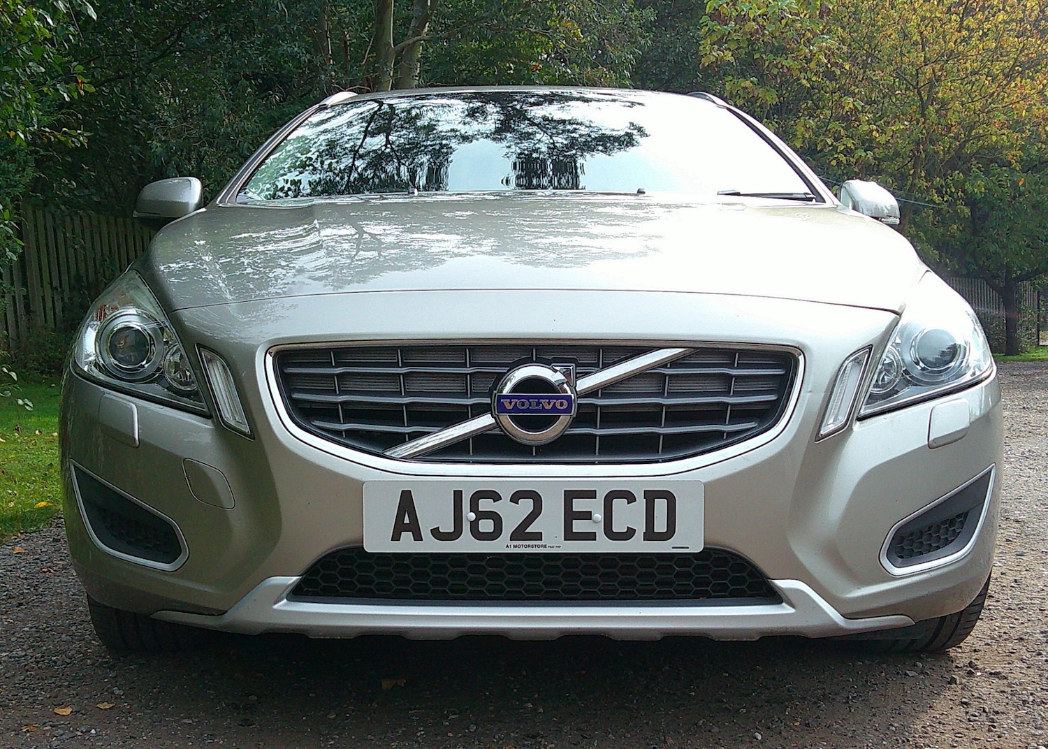 Used Volvo V60 2012 for sale - 76128024: Photo 1