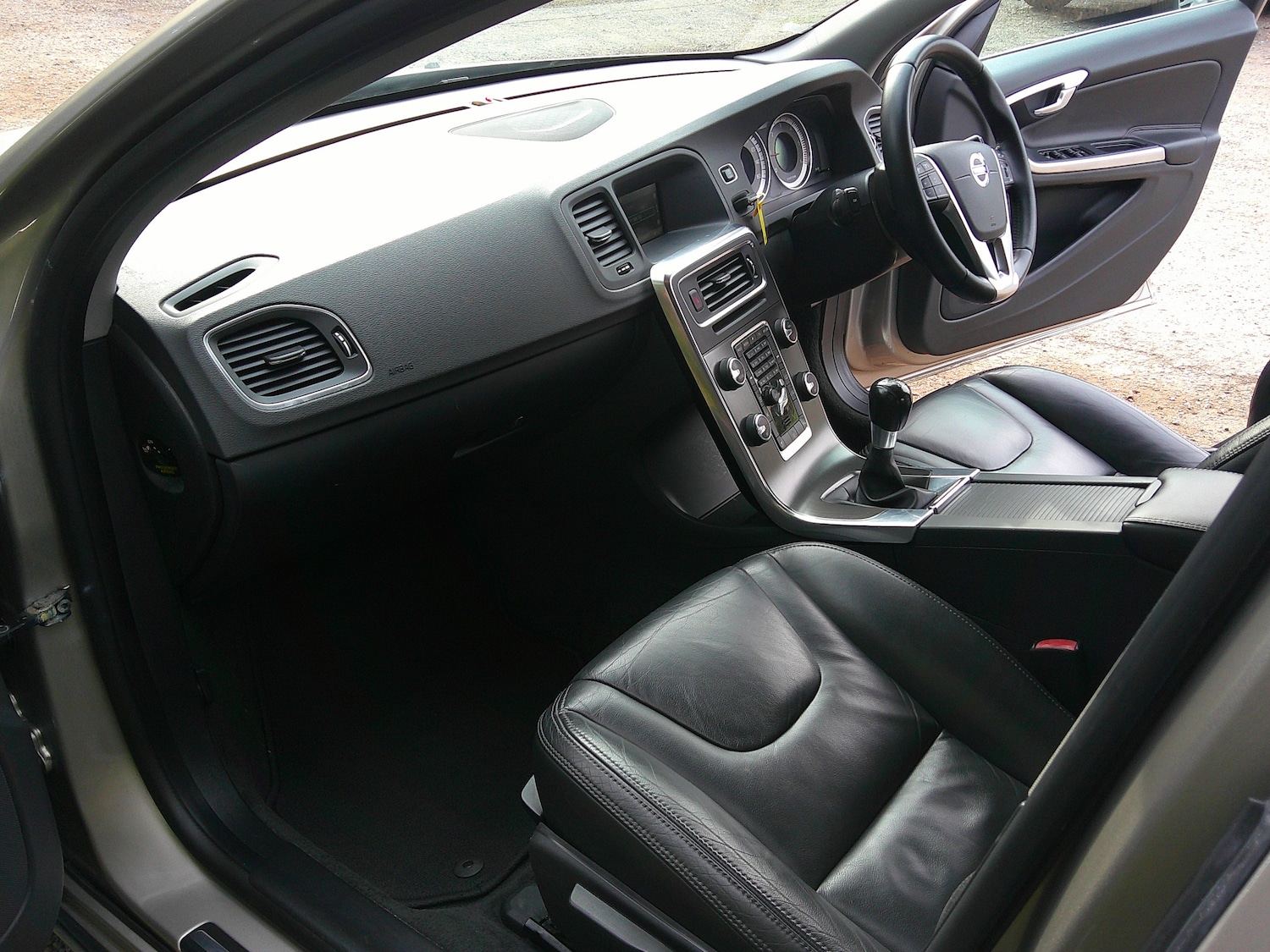 Used Volvo V60 2012 for sale - 76128024: Photo 11