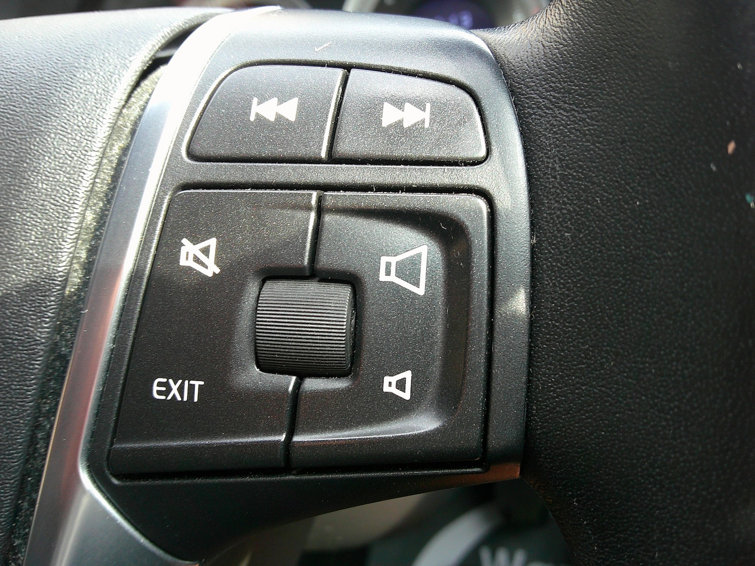 Used Volvo V60 2012 for sale - 76128024: Photo 23
