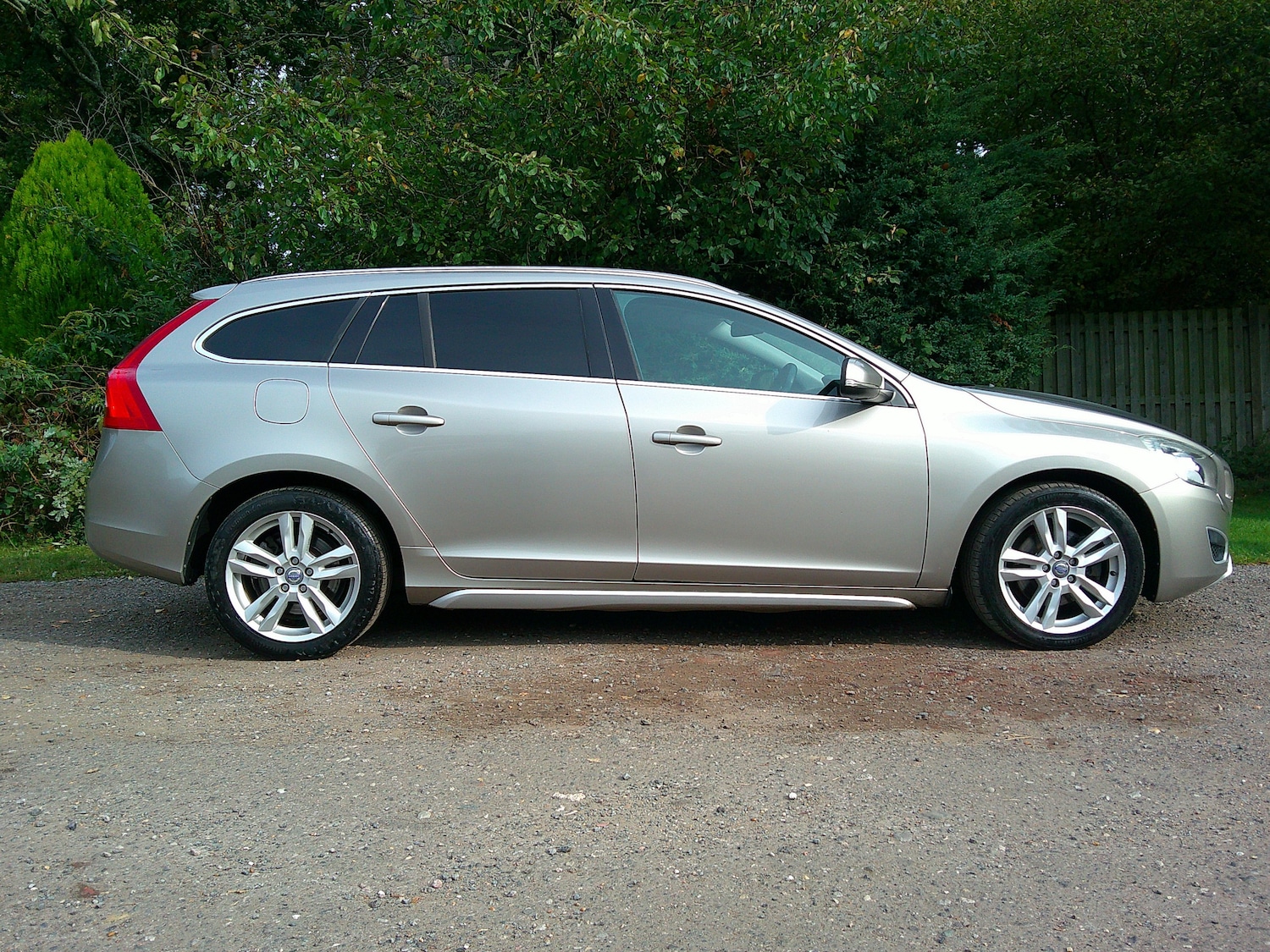 Used Volvo V60 2012 for sale - 76128024: Photo 3