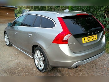 Used Volvo V60 2012 for sale - 76128024: Photo 4