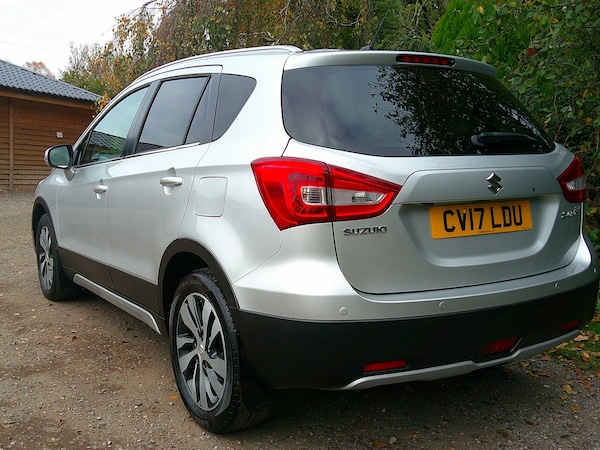 Used Suzuki SX4 2017 for sale - 76292891: Photo 7
