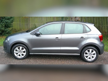 Used Volkswagen Polo 2011 for sale - 76490909: Photo