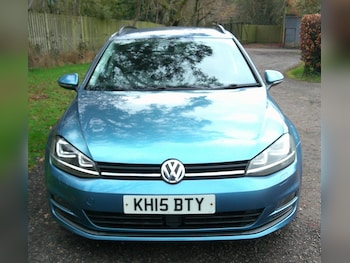 Used Volkswagen Golf 2015 for sale - 77679764: Photo