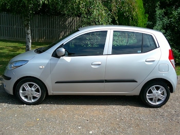Used Hyundai i10 2010 for sale - 75392620: Photo
