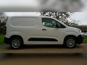 Used Citroen Berlingo 2020 for sale - 78029083: Photo