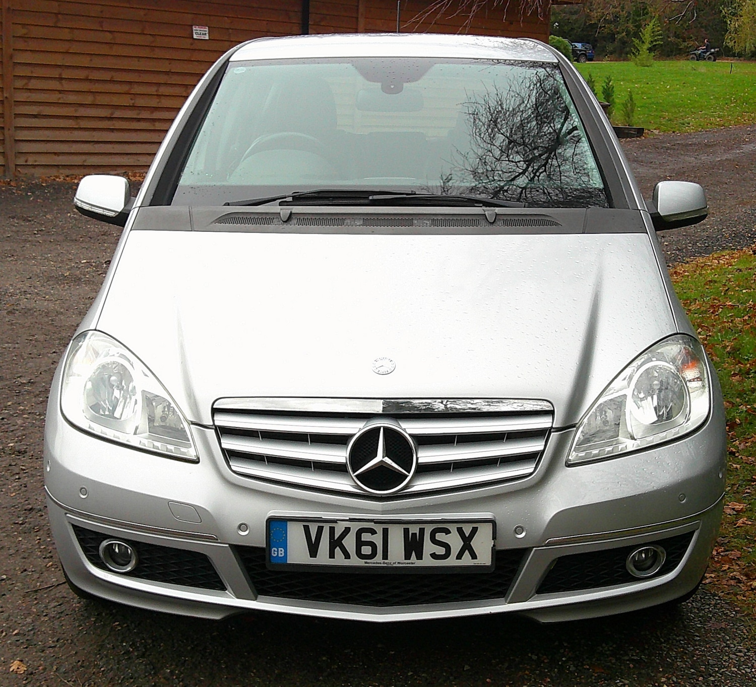 Used Mercedes-Benz A-Class 2011 for sale - 76665389: Photo 2