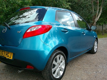 Used Mazda Mazda2 2013 for sale - 75717825: Photo