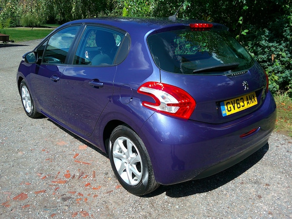 Used Peugeot 208 2014 for sale - 75835549: Photo 10