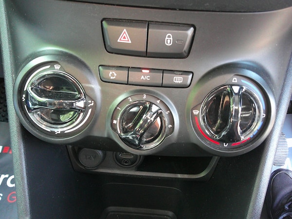 Used Peugeot 208 2014 for sale - 75835549: Photo 15