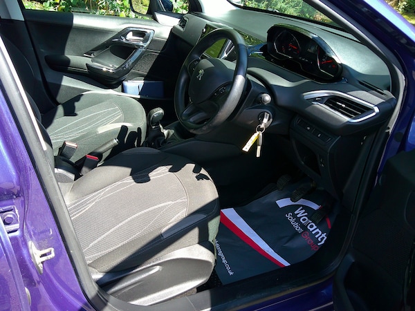 Used Peugeot 208 2014 for sale - 75835549: Photo 21