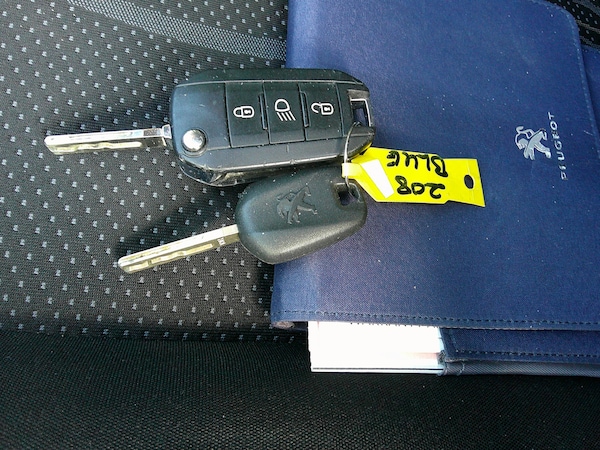 Used Peugeot 208 2014 for sale - 75835549: Photo 30