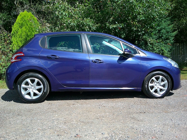 Used Peugeot 208 2014 for sale - 75835549: Photo 4