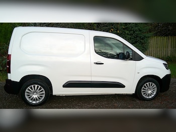 Used Citroen Berlingo 2020 for sale - 76588755: Photo