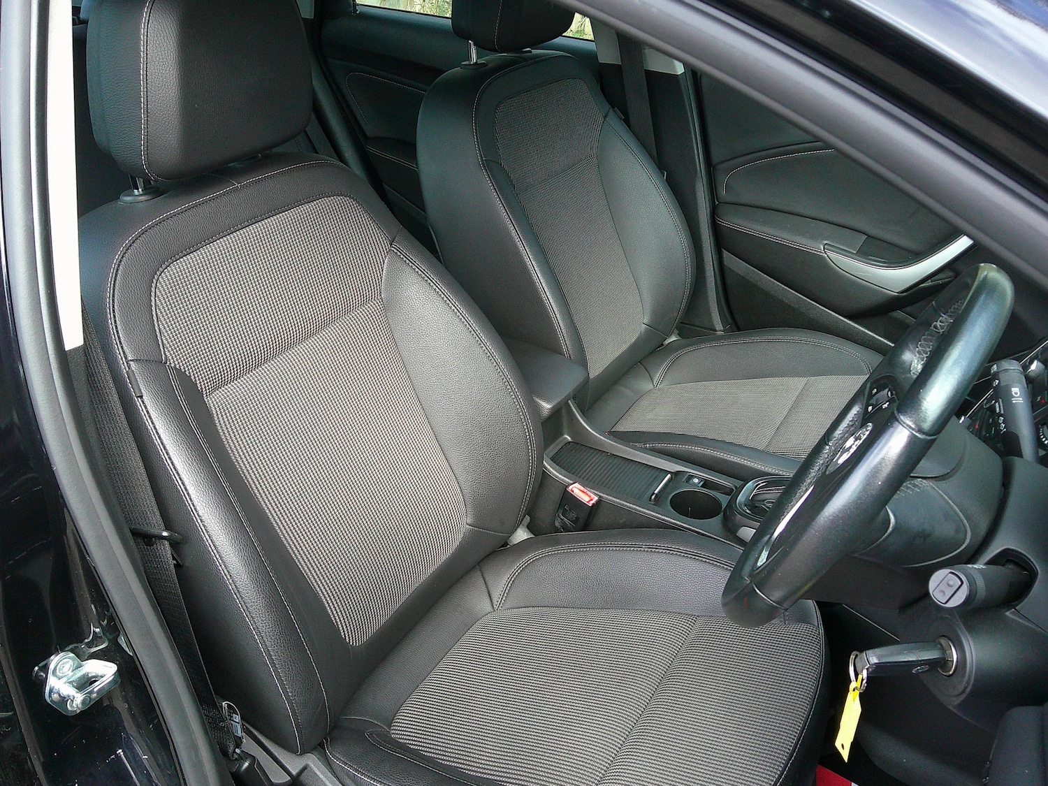 Used Vauxhall Astra 2010 for sale - 77935505: Photo 11