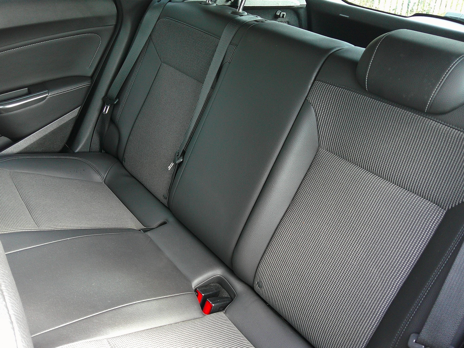 Used Vauxhall Astra 2010 for sale - 77935505: Photo 16