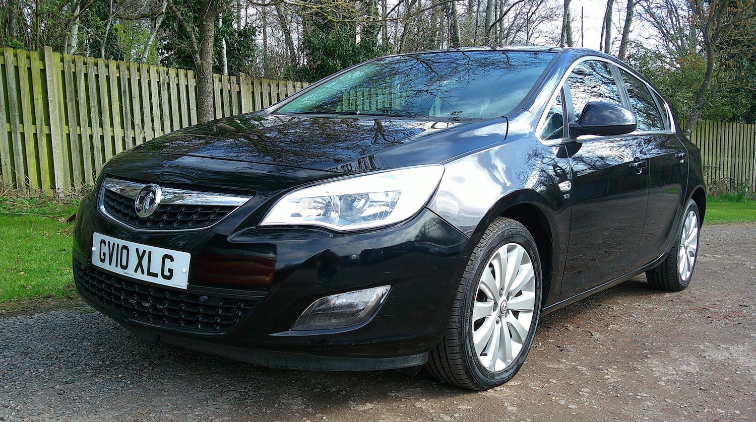 Used Vauxhall Astra 2010 for sale - 77935505: Photo 3