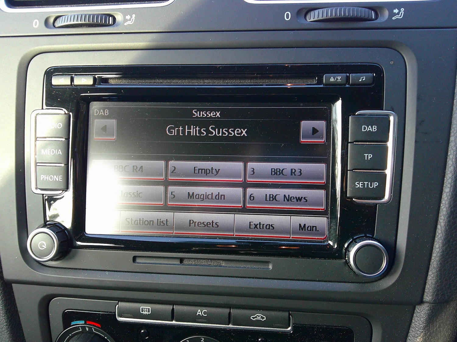 Used Volkswagen Golf 2012 for sale - 76653932: Photo 19