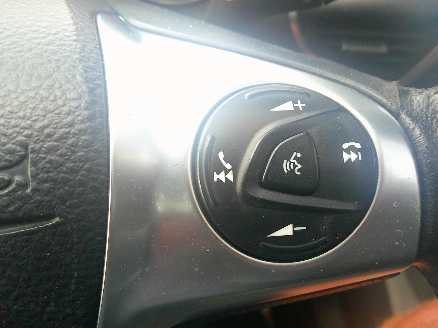 Used Ford Kuga 2014 for sale - 76892361: Photo 24