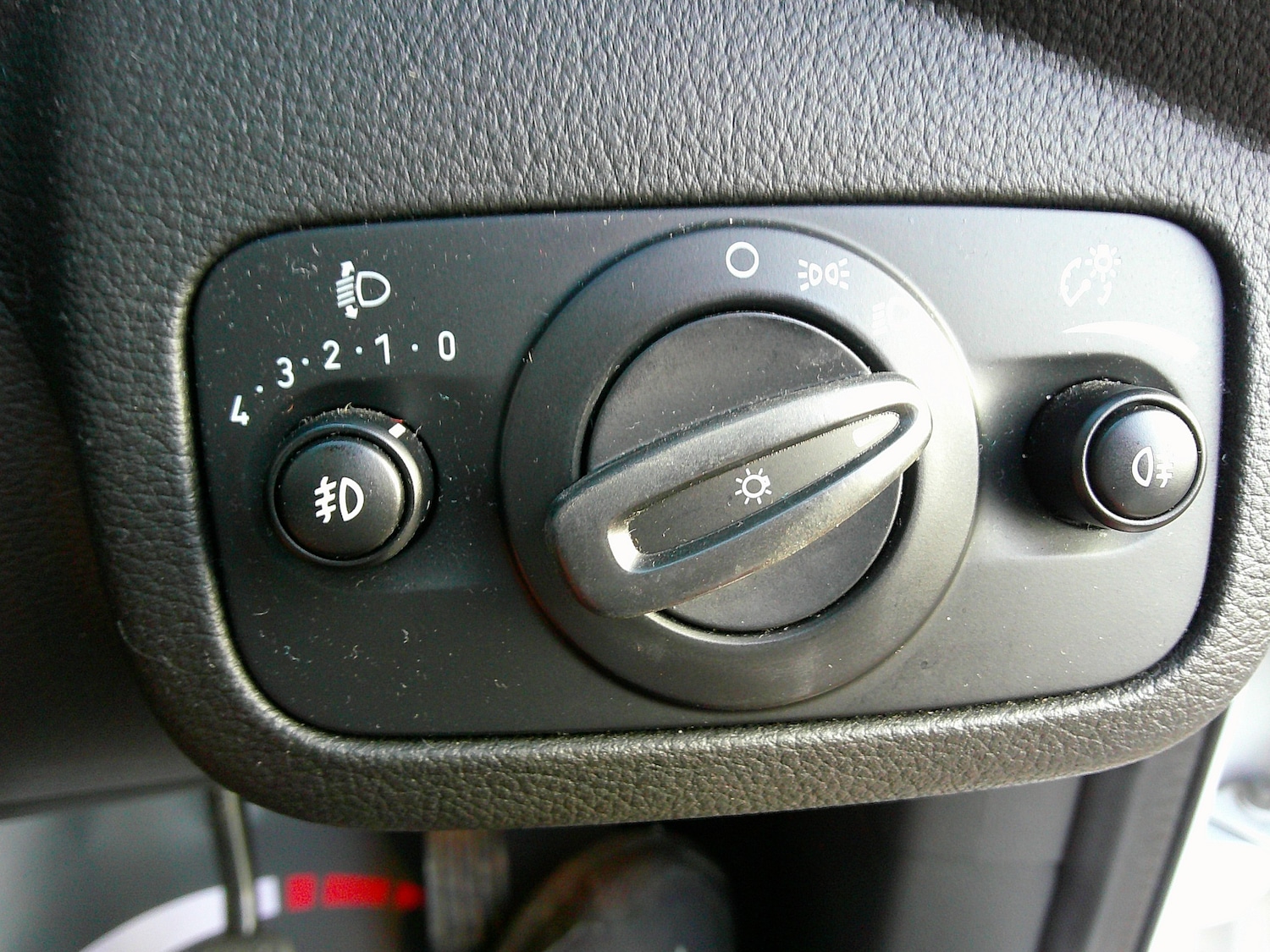 Used Ford Kuga 2014 for sale - 76892361: Photo 25