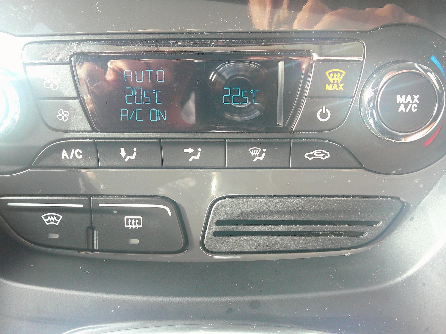 Used Ford Kuga 2014 for sale - 76892361: Photo 28