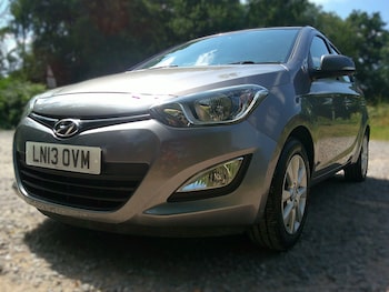 Used Hyundai i20 2013 for sale - 79211060: Photo