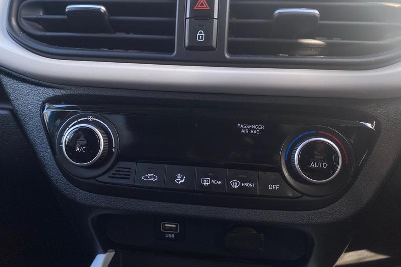 Used Hyundai i10 2022 for sale - 77848687: Photo 15