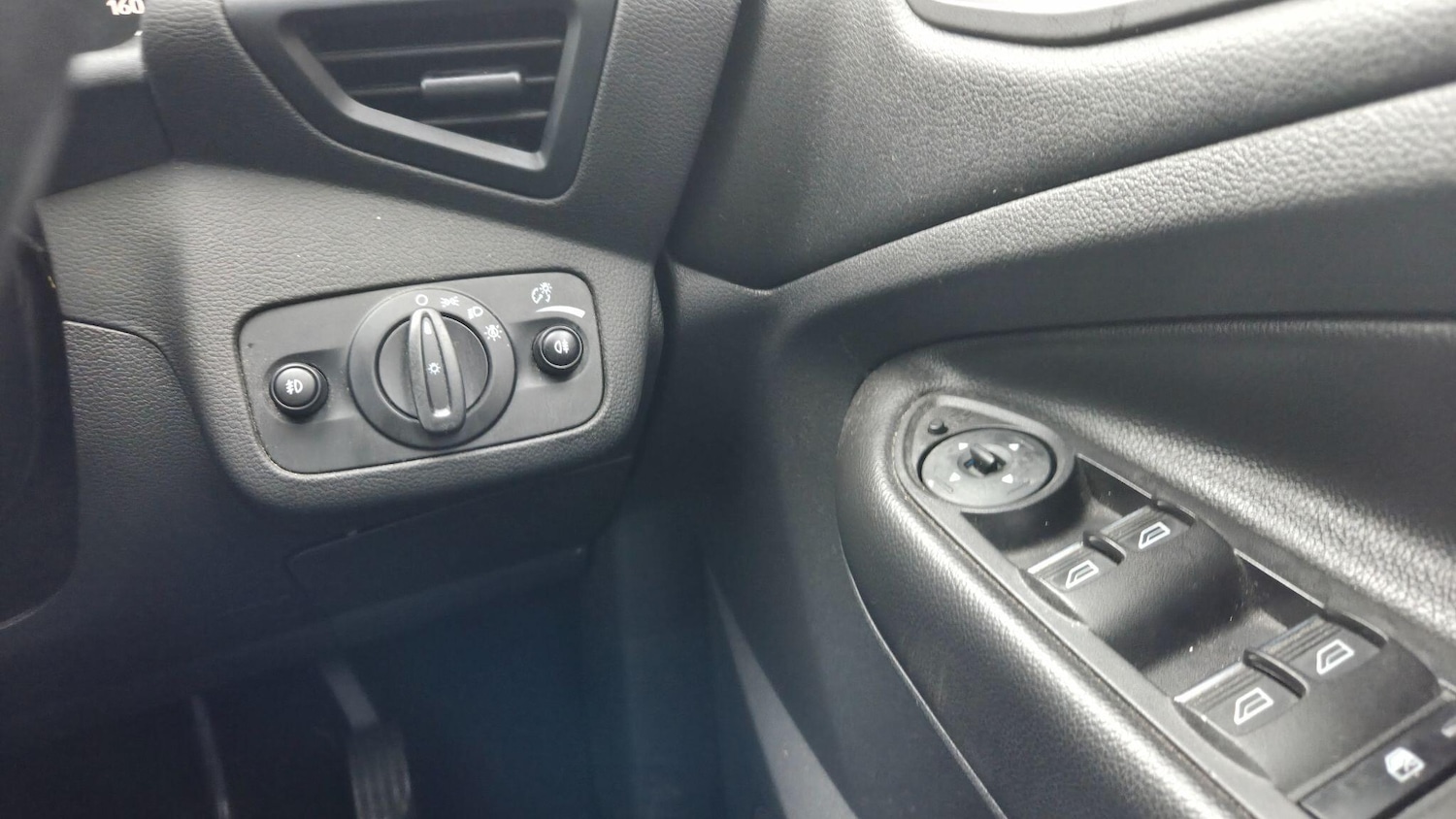 Used Ford Kuga 2017 for sale - 76714916: Photo 15