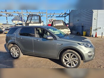 Used Land Rover Discovery Sport 2017 for sale - 76657599: Photo