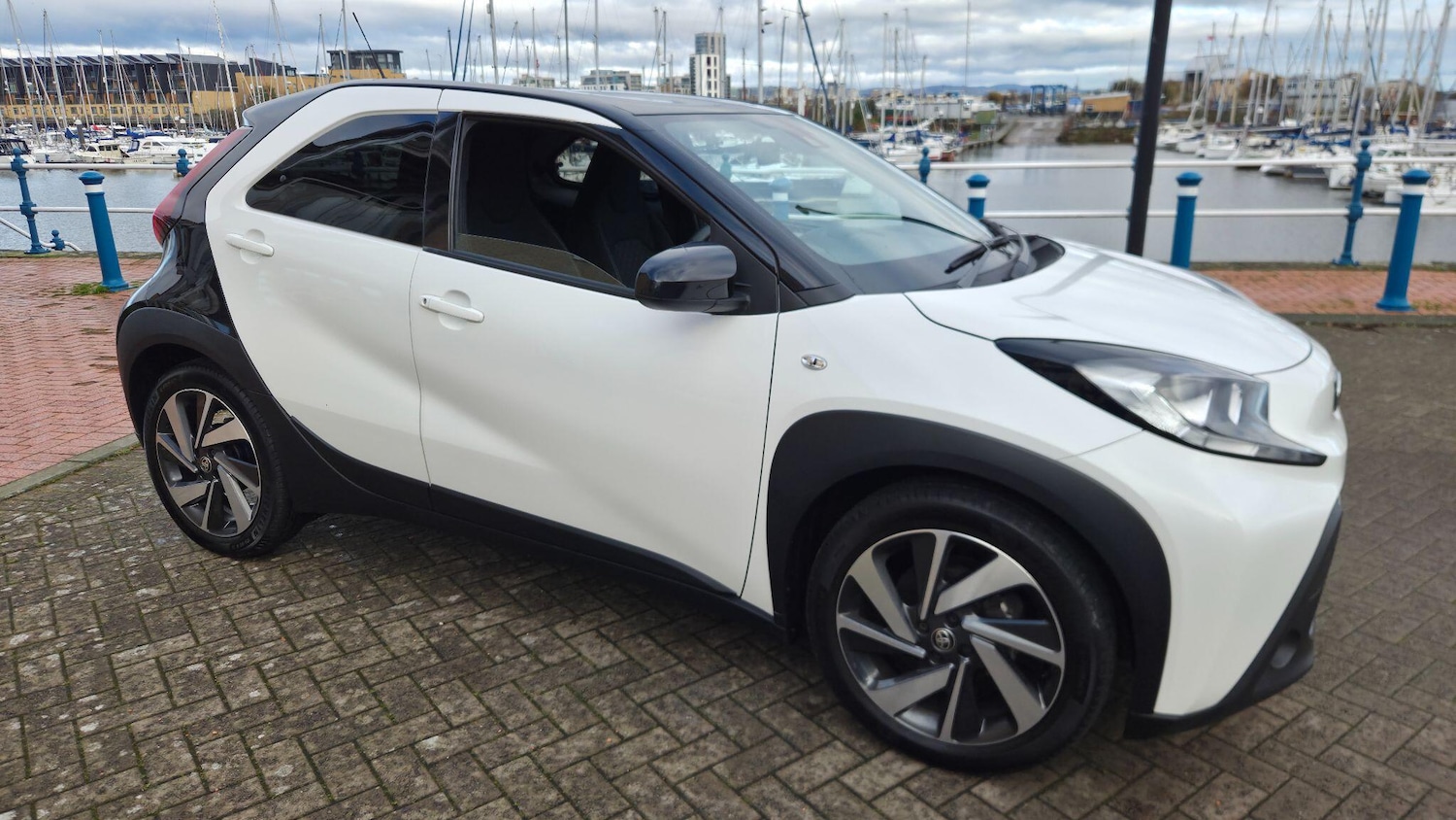 Used Toyota Aygo X 2024 for sale - 76645735: Photo 2