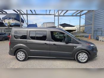 Used Ford Grand Tourneo Connect 2019 for sale - 79075983: Photo