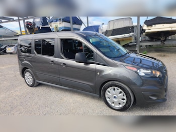 Used Ford Grand Tourneo Connect 2019 for sale - 79075983: Photo