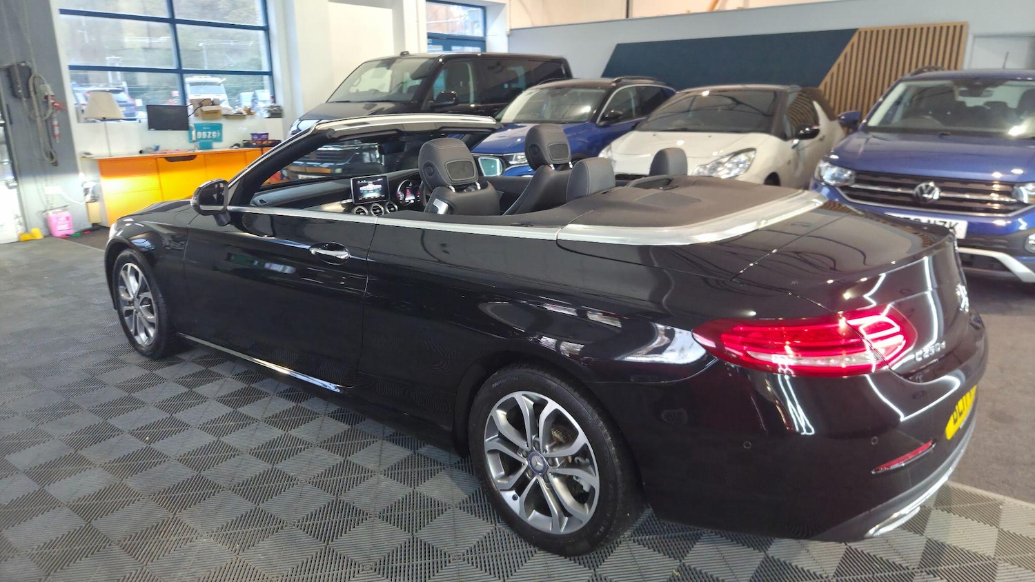 Used Mercedes-Benz C Class 2017 for sale - 76512460: Photo 18